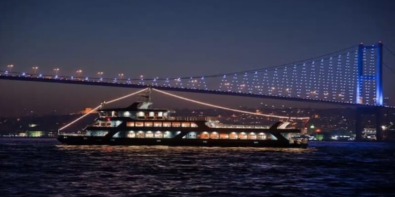 İstanbul’u Tanımanın En Etkileyici Yolu: Boğaz Turu